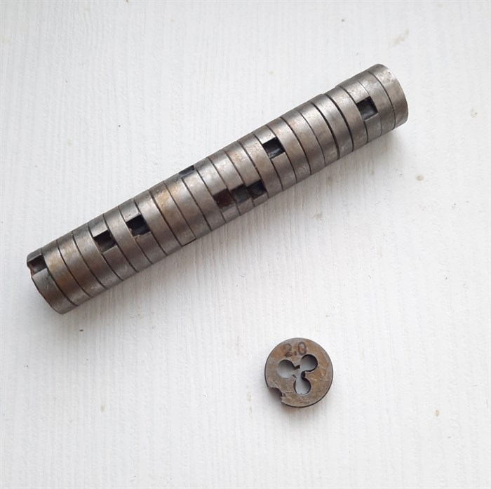 Плашка М2 2396 - фото 5510