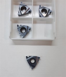 Пластина резьбовая 22ER4 TR LDA трапецеидальная наружной резьбы 2240