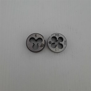 Плашка М5 2408